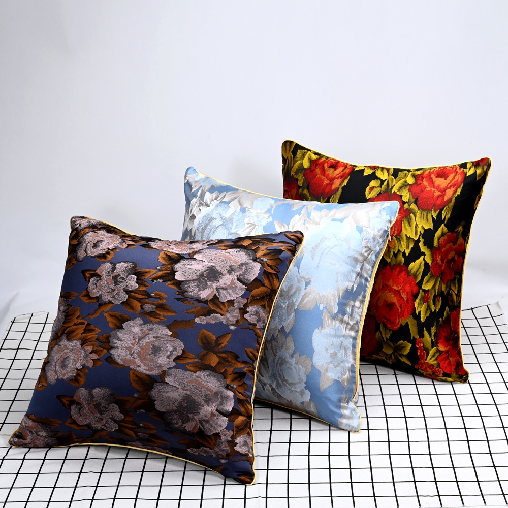 Application of jacquard fabric in cushion cover